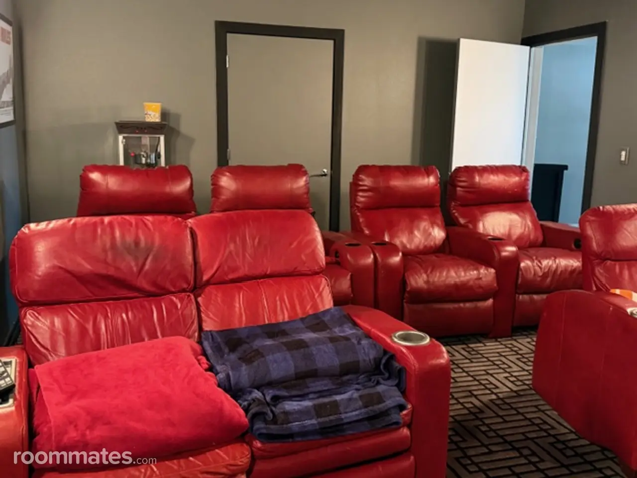 Profile photo 6 of 11