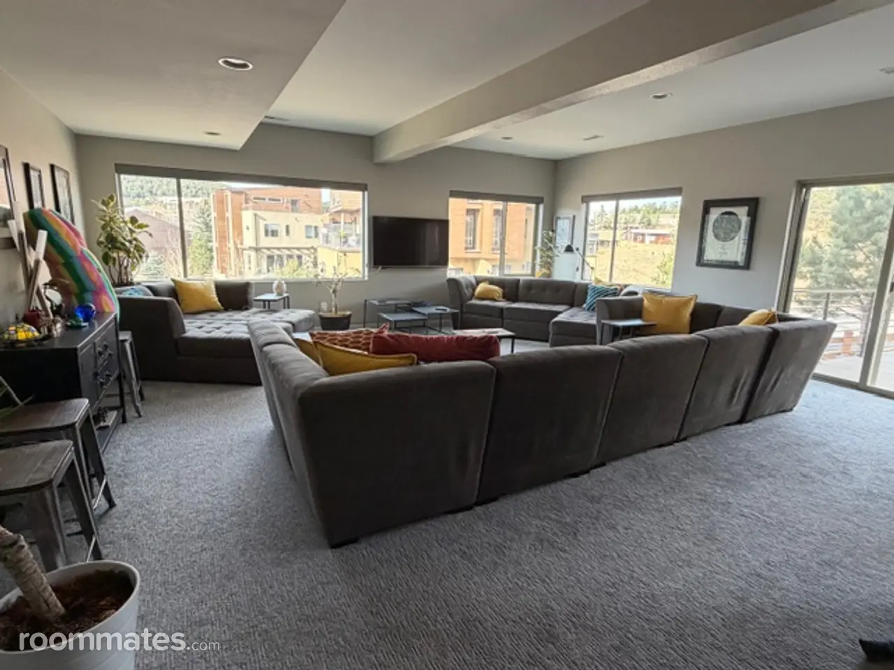 Profile photo 7 of 11