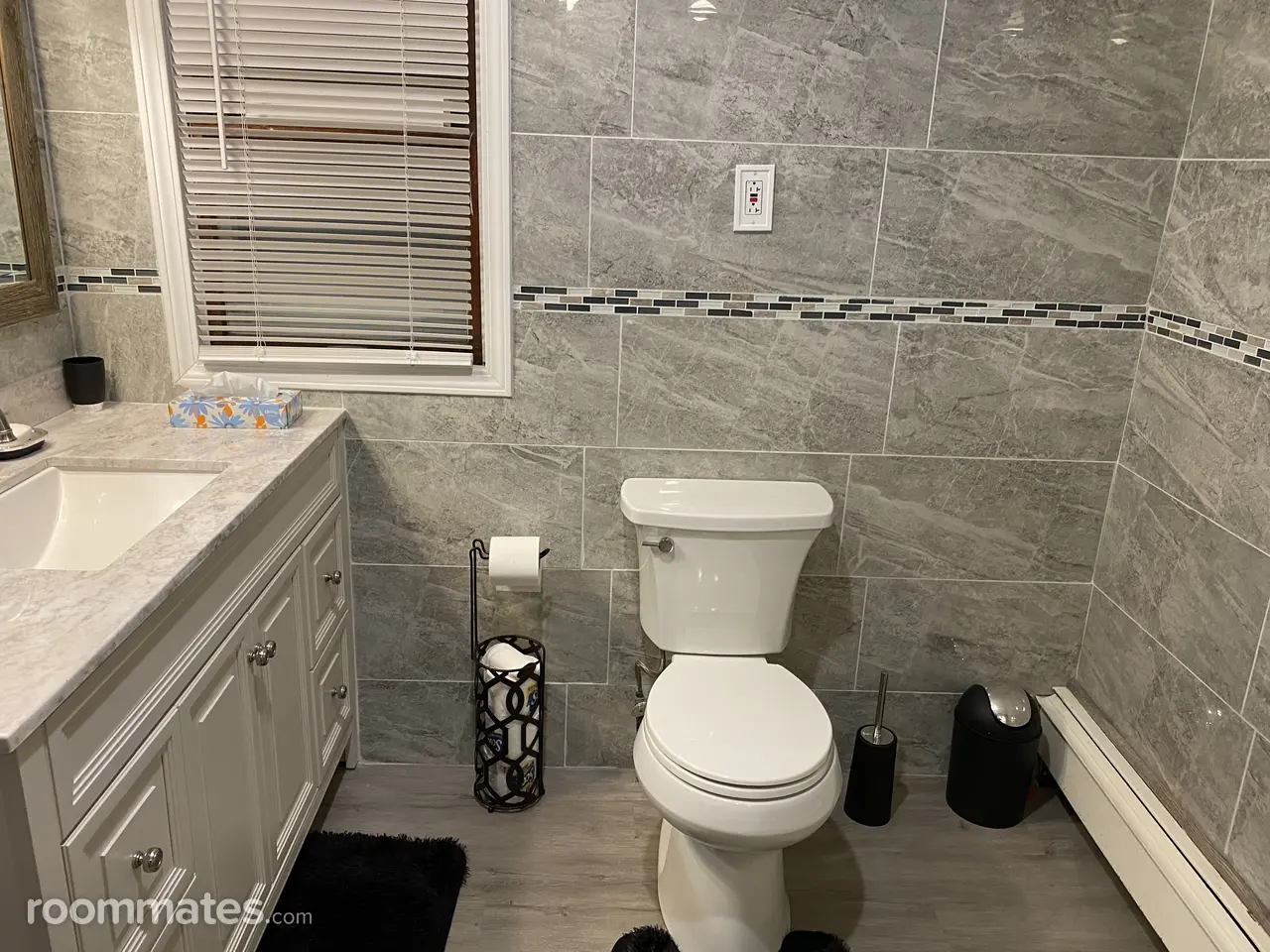 Profile photo 4 of 11