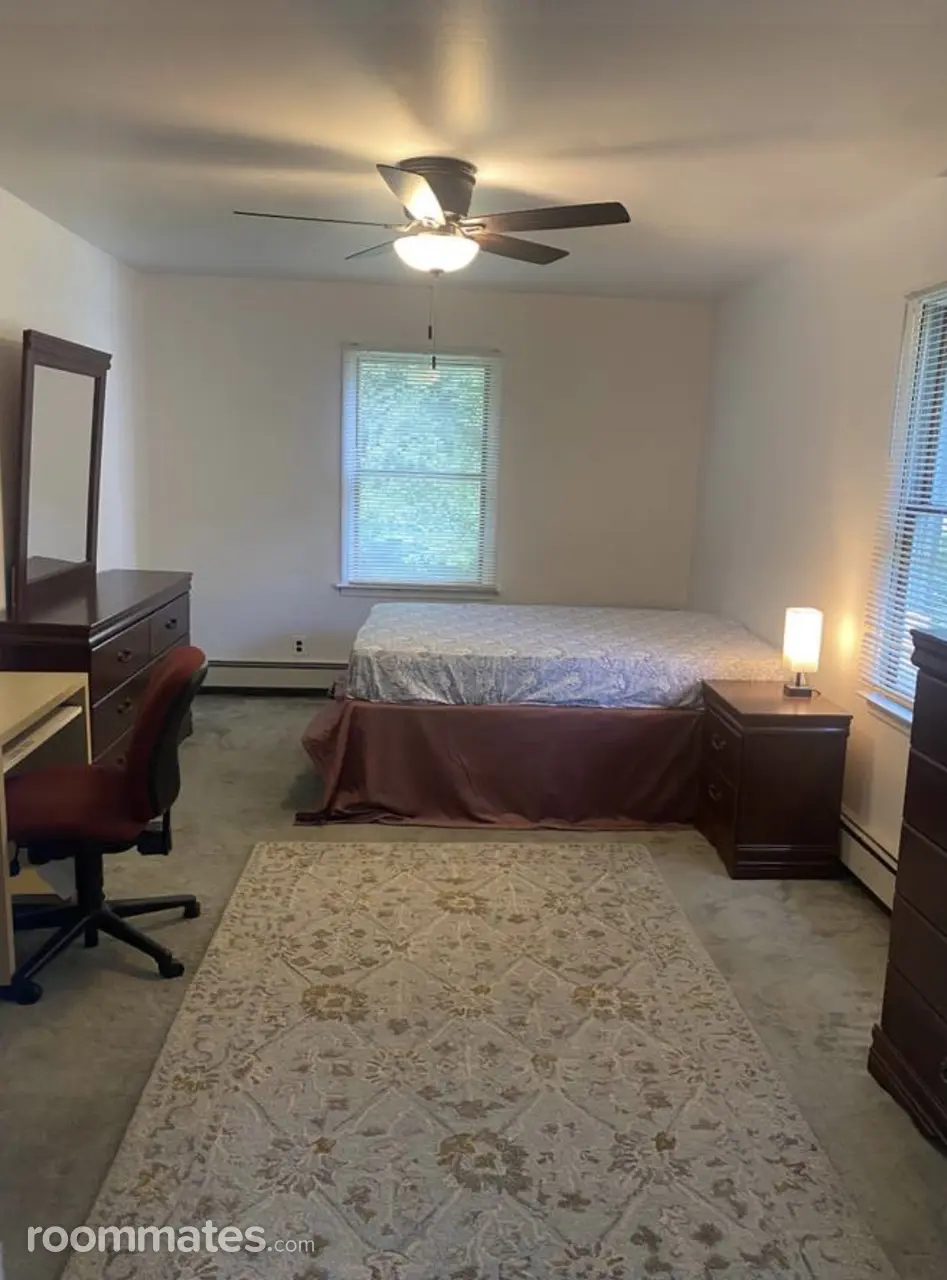 Profile photo 9 of 11