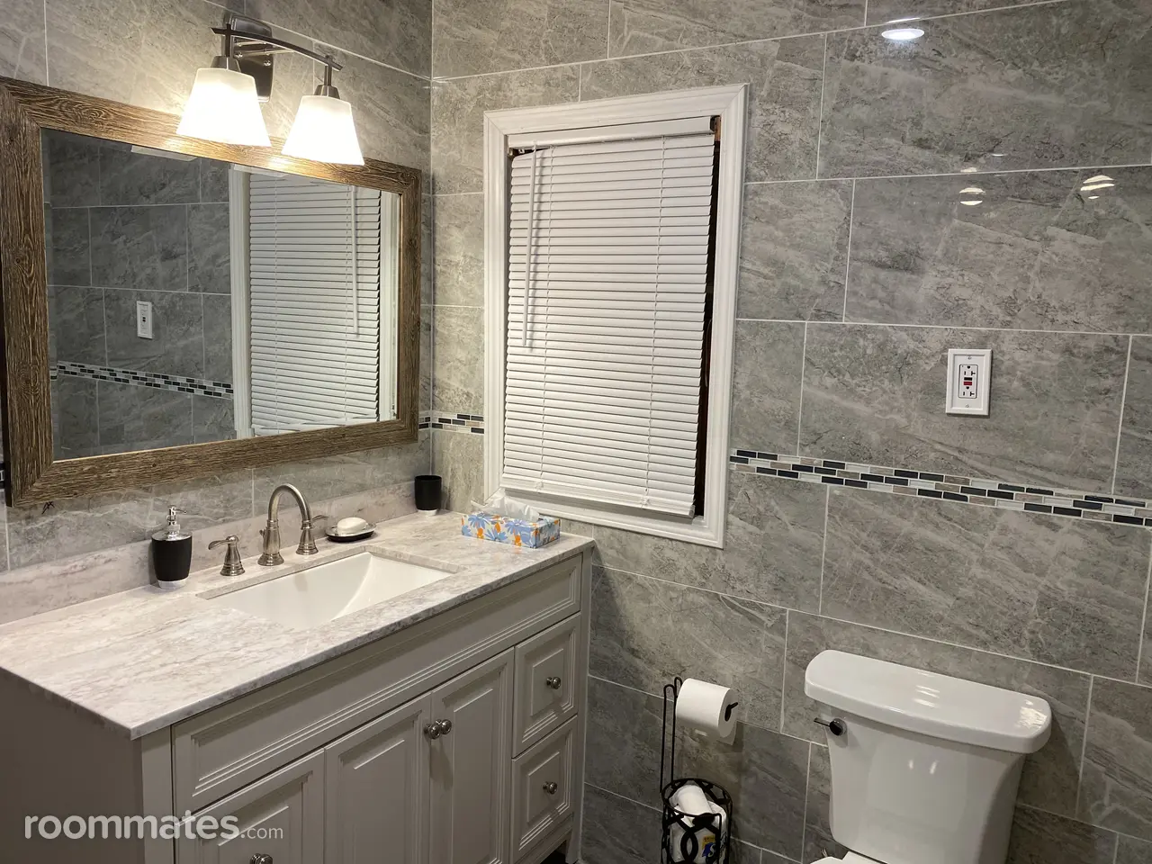 Profile photo 5 of 11