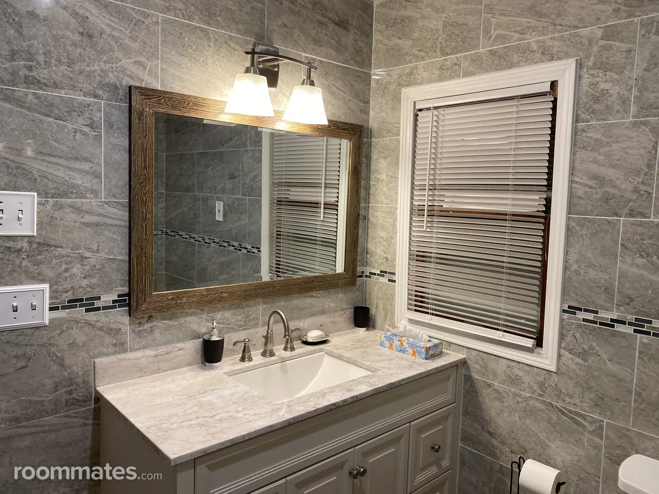 Profile photo 8 of 11