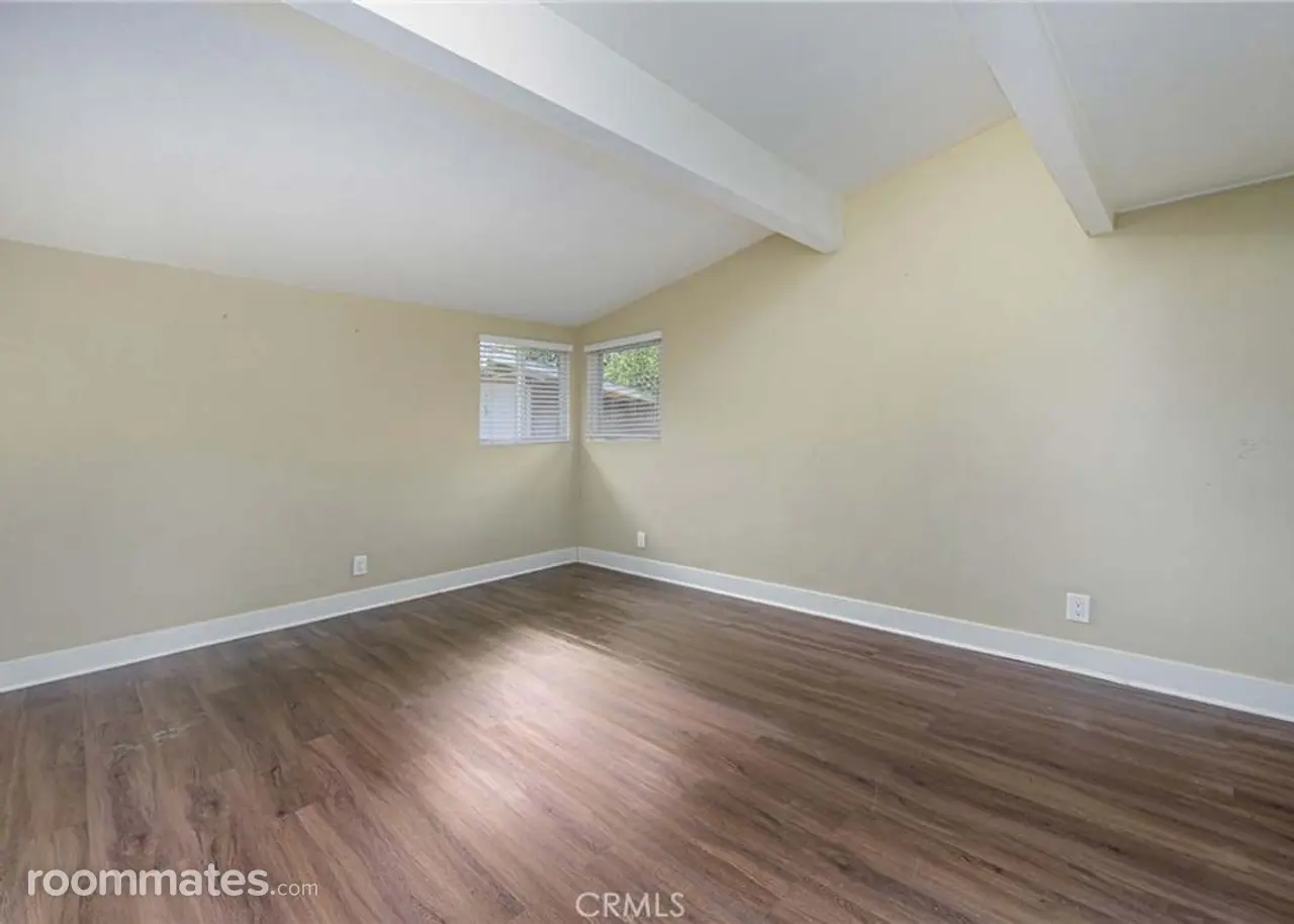 Profile photo 5 of 16