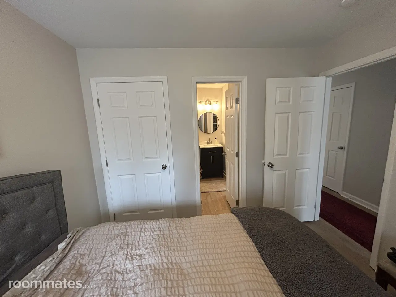 Profile photo 8 of 9