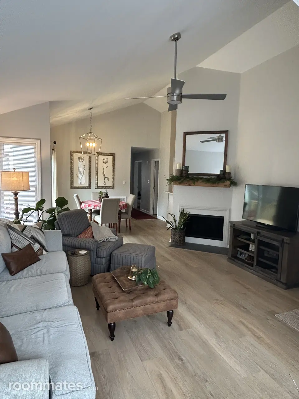 Profile photo 5 of 9