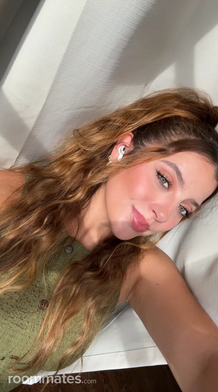 Profile photo 1 of 1