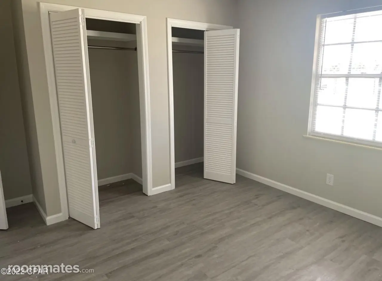 Profile photo 1 of 3