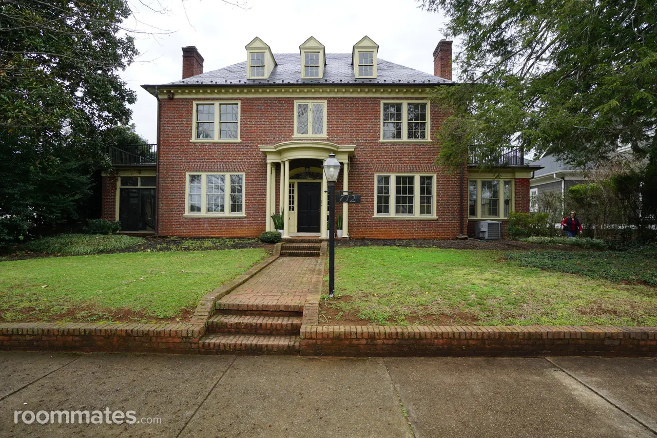 Profile photo 2 of 2