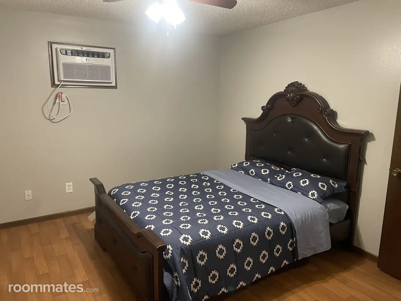 Profile photo 1 of 3