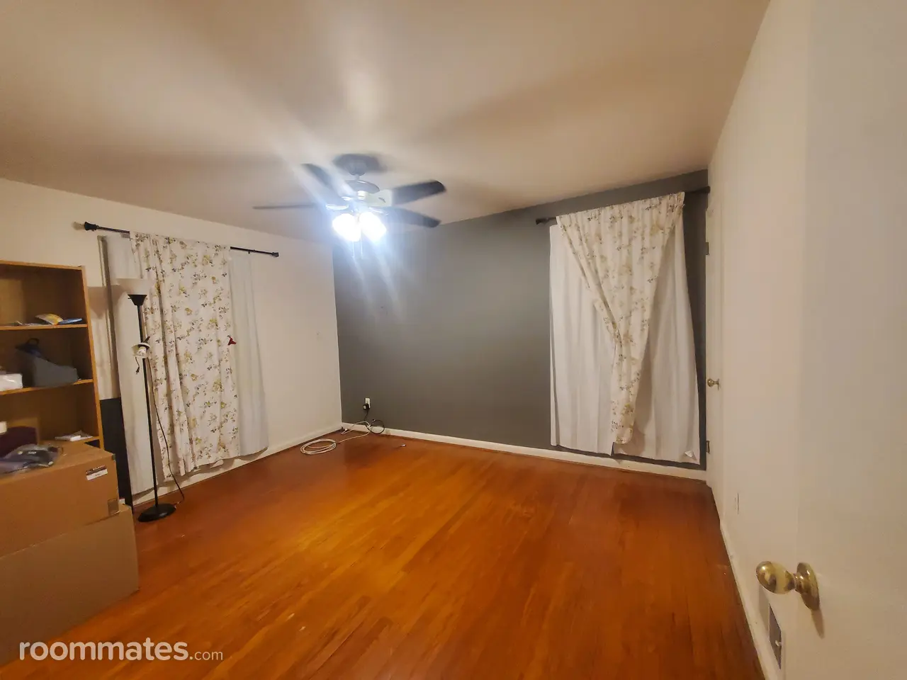 Profile photo 1 of 2