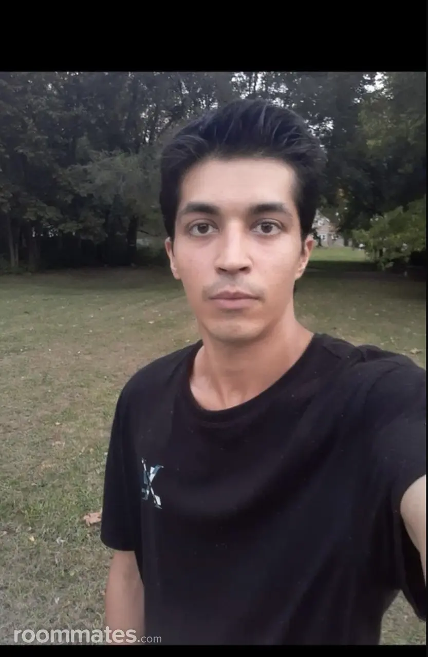 Profile photo 1 of 1