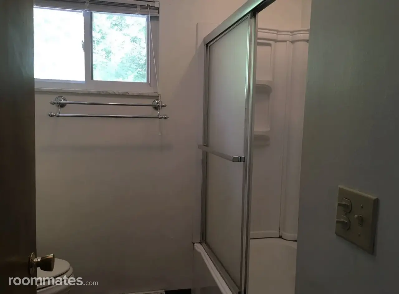 Profile photo 7 of 8