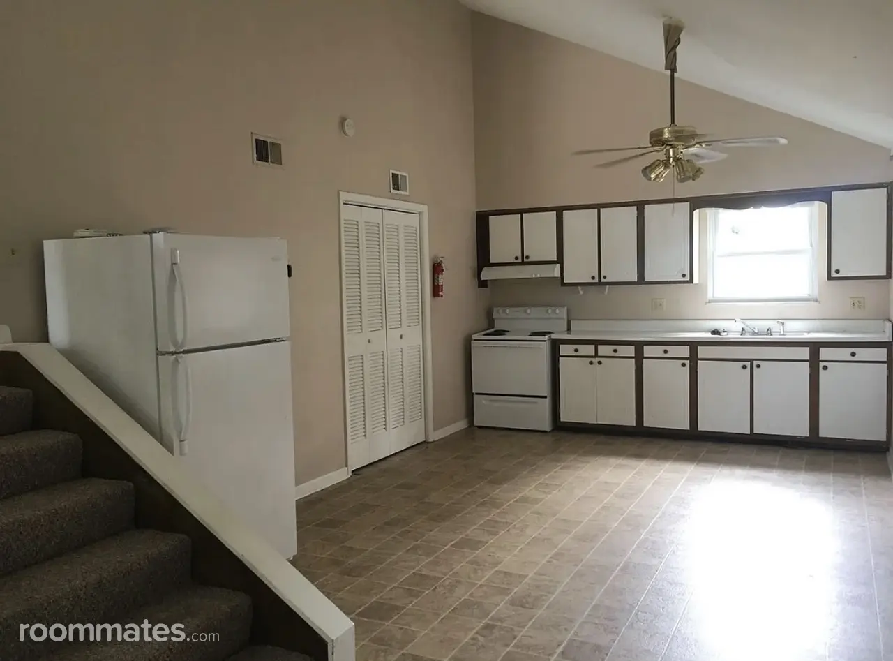 Profile photo 4 of 8