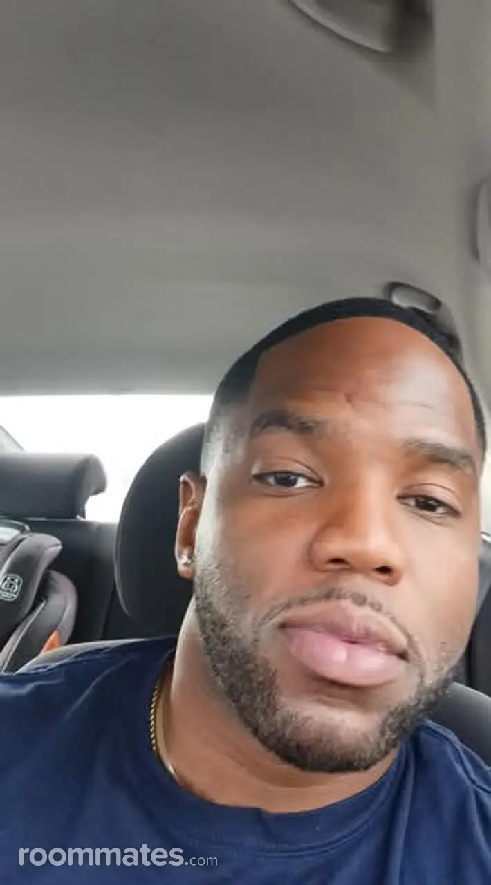 Profile photo 1 of 1