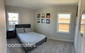 Room for rent in Fontana, CA $1000, house