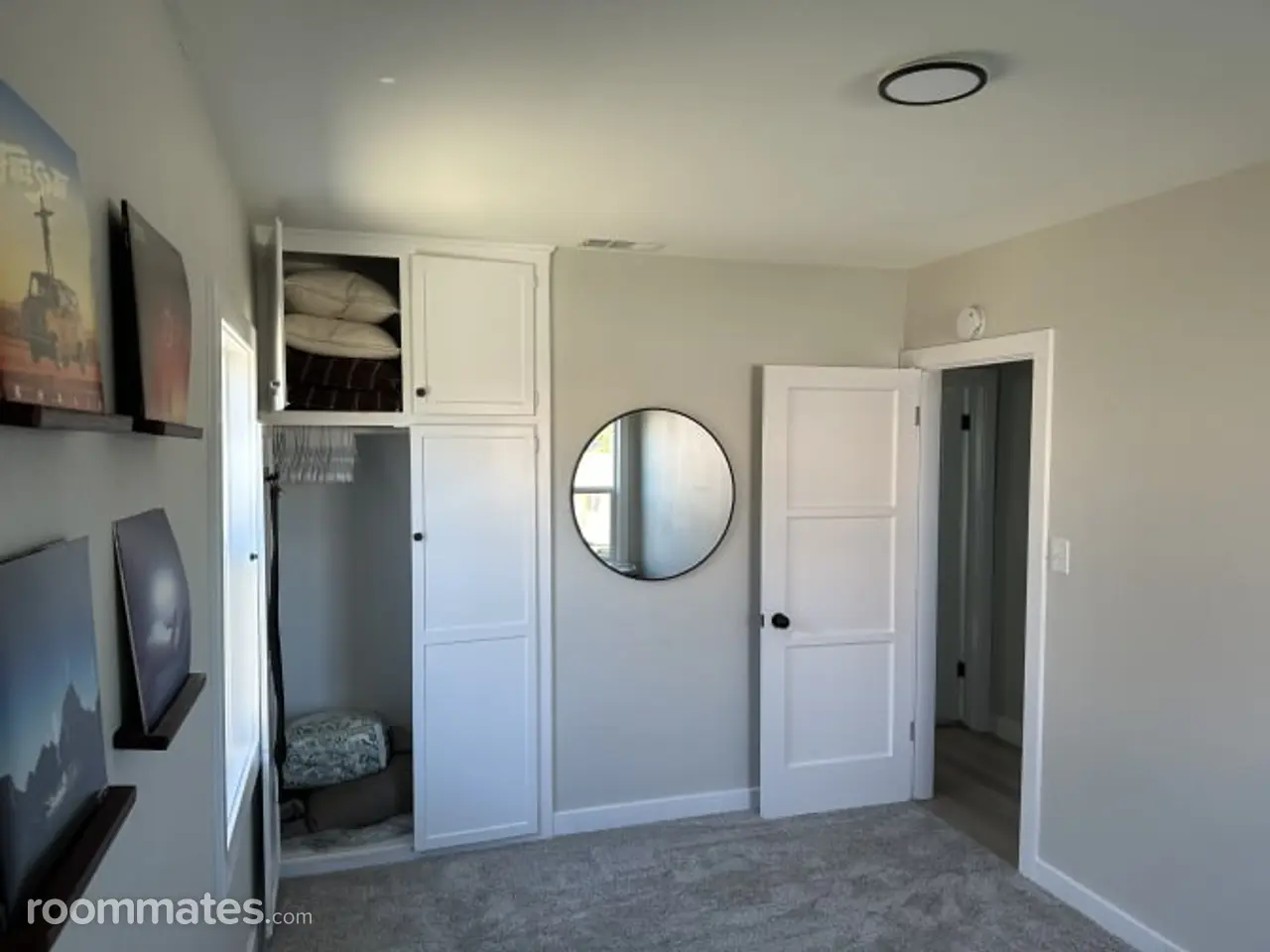 Profile photo 3 of 8