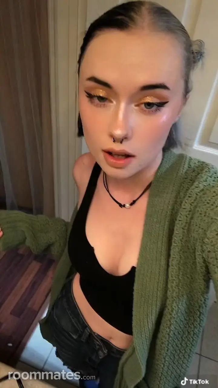 Profile photo 1 of 1