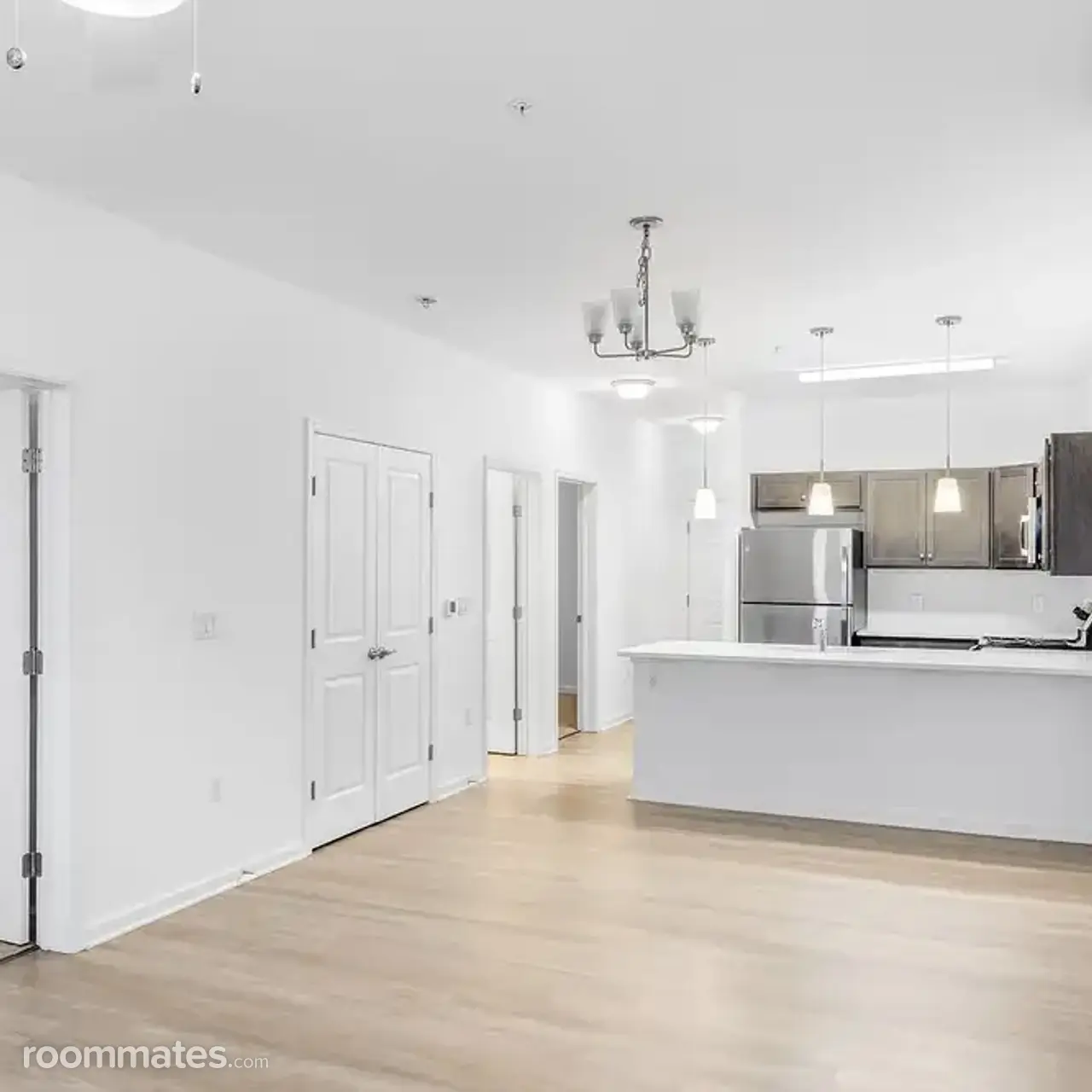 Profile photo 4 of 15