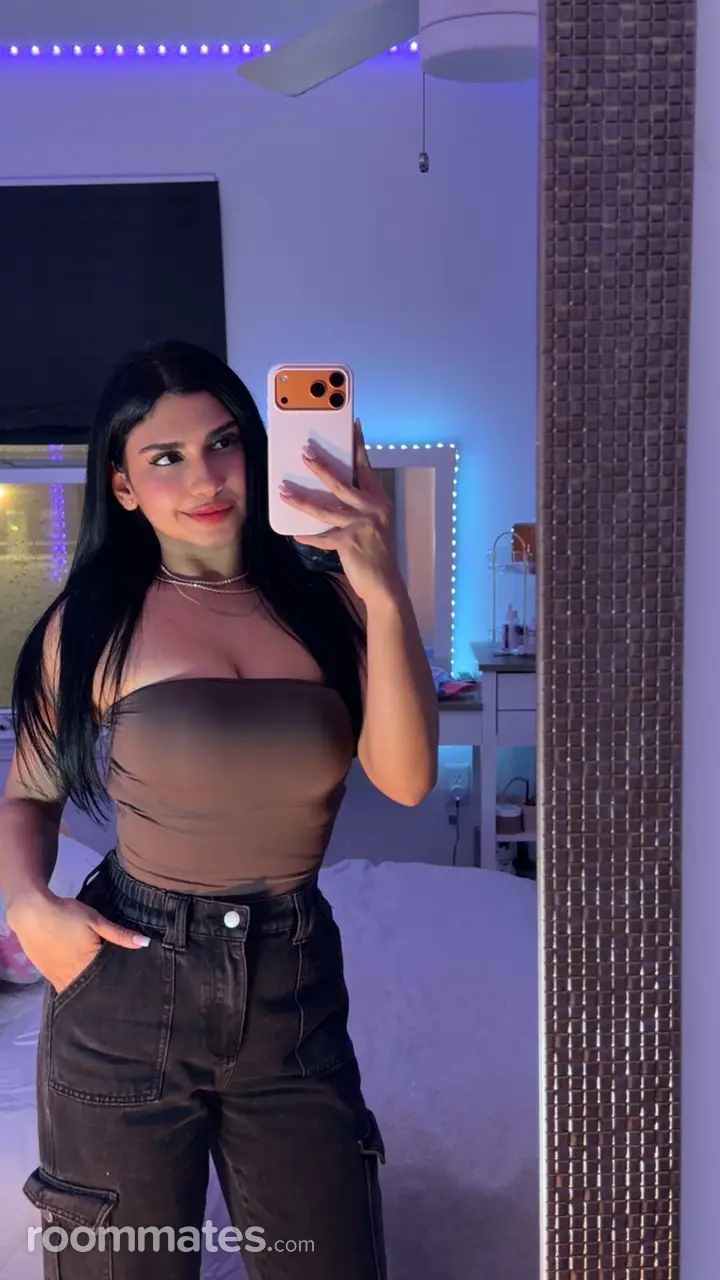 Profile photo 11 of 15