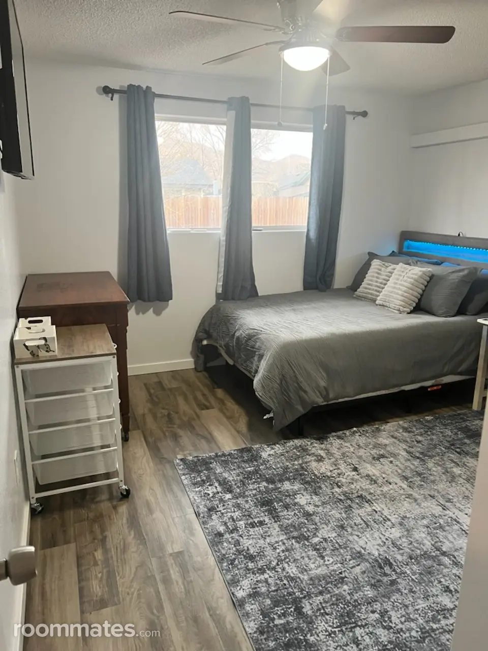 Profile photo 1 of 7