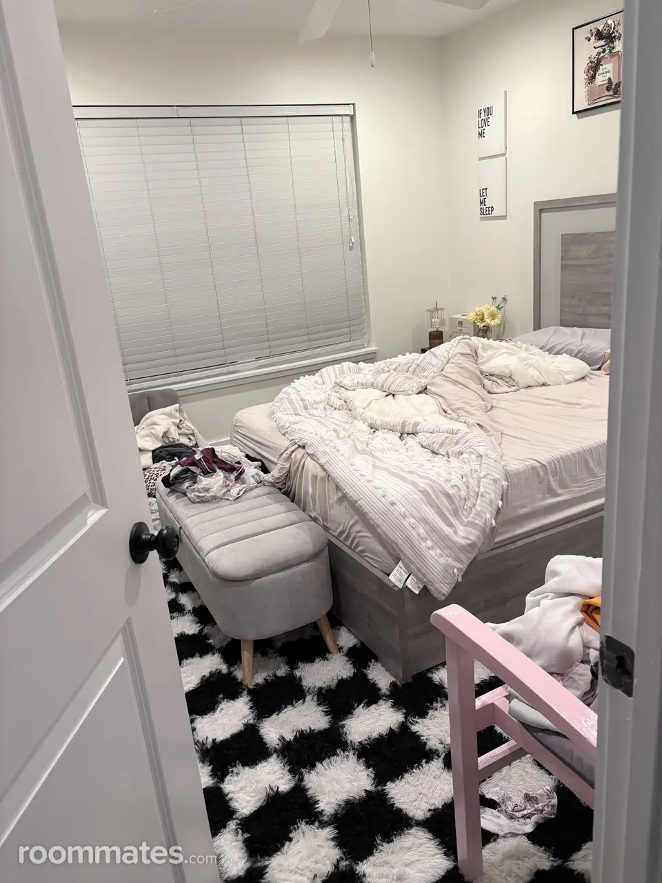 Profile photo 7 of 11