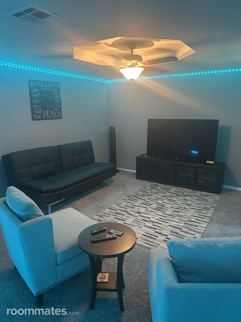 Profile photo 5 of 6