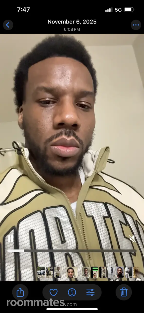 Profile photo 1 of 1