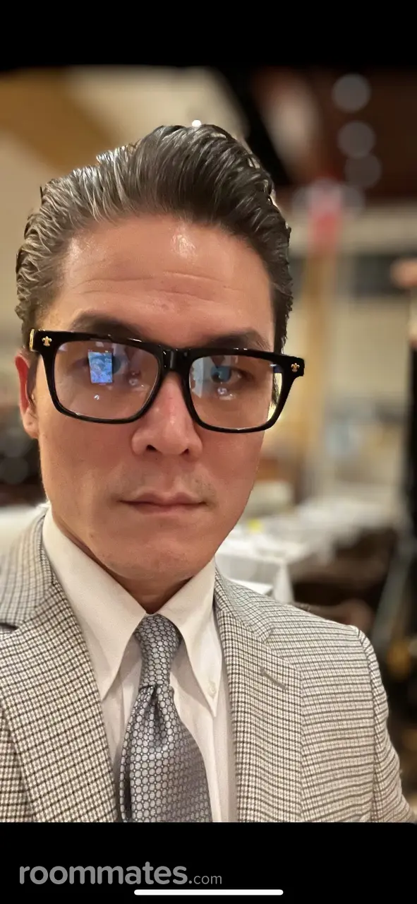 Profile photo 4 of 4