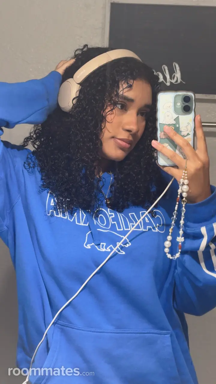 Profile photo 1 of 11