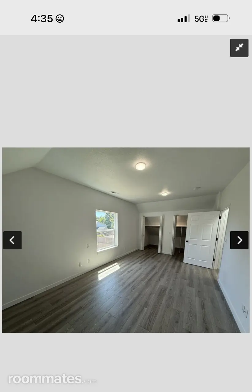 Profile photo 3 of 9