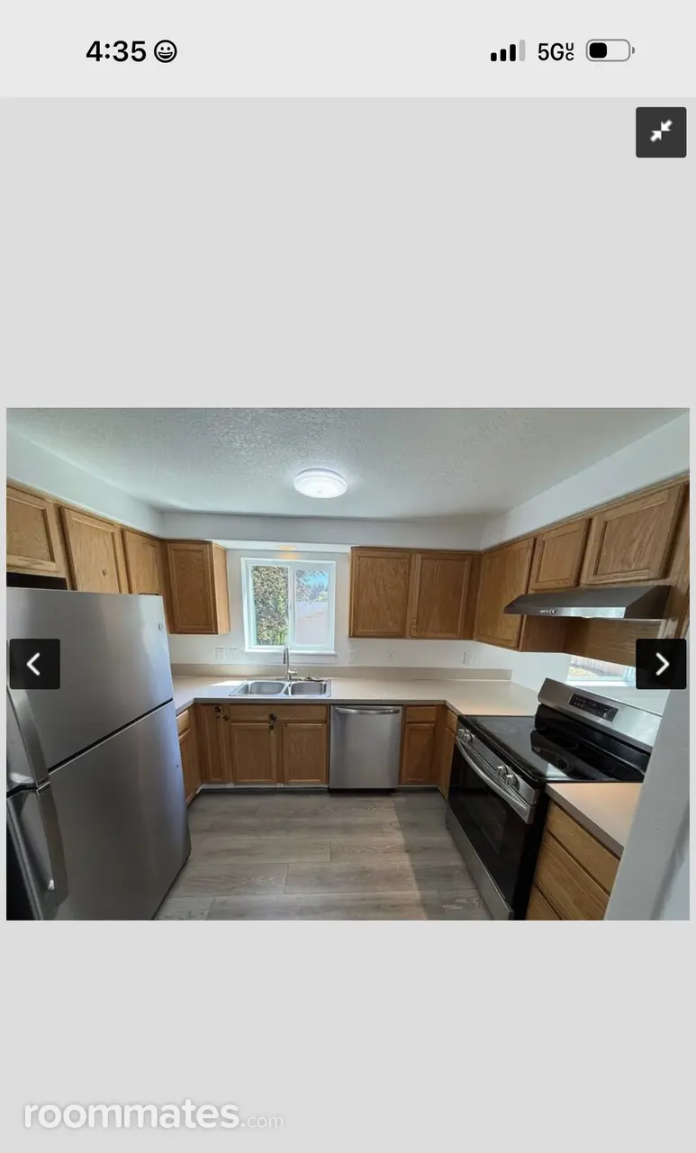 Profile photo 4 of 9