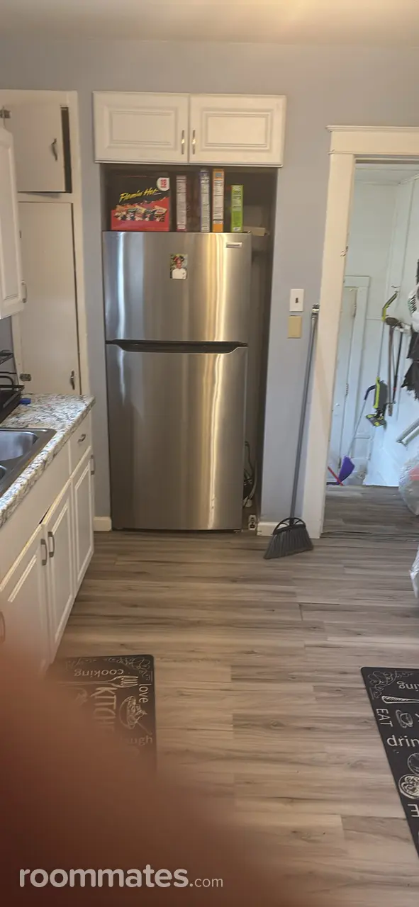 Profile photo 1 of 5