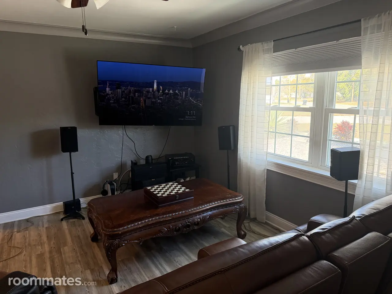 Profile photo 8 of 9