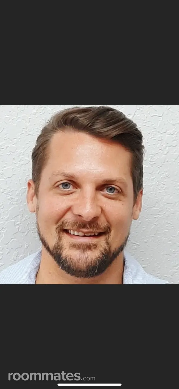 Profile photo 9 of 9