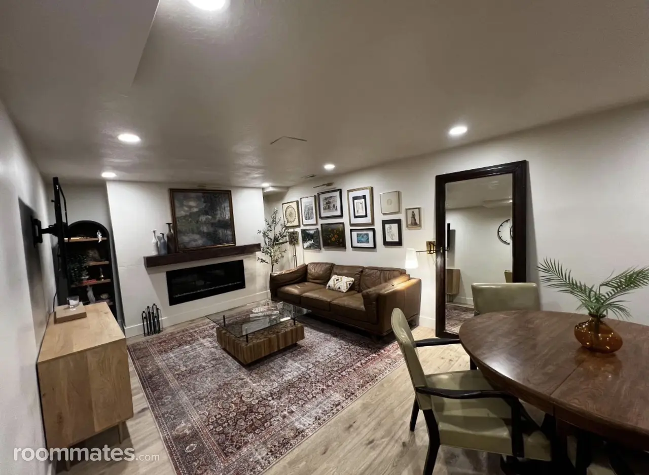 Profile photo 2 of 17