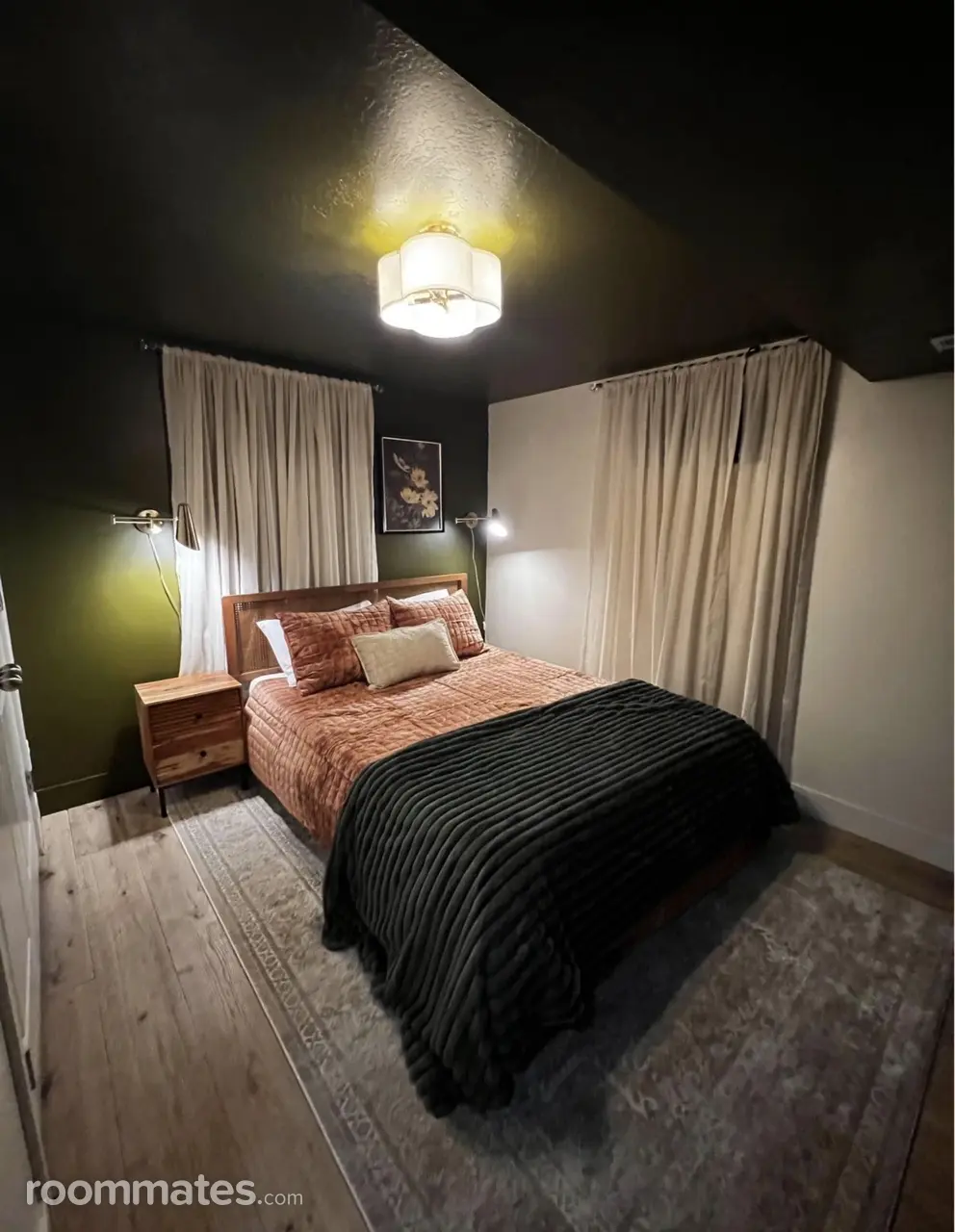 Profile photo 6 of 17