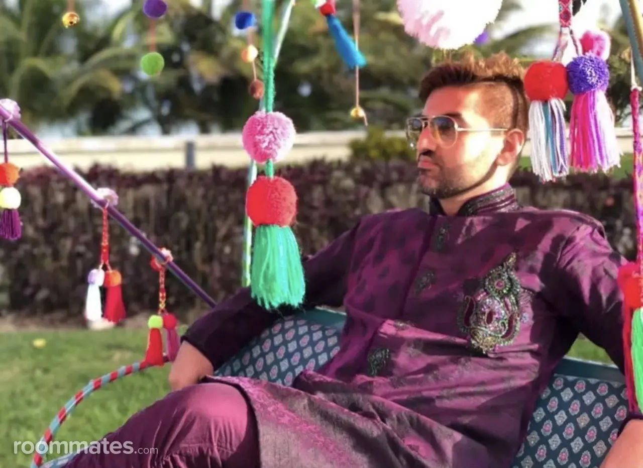 Profile photo 12 of 17