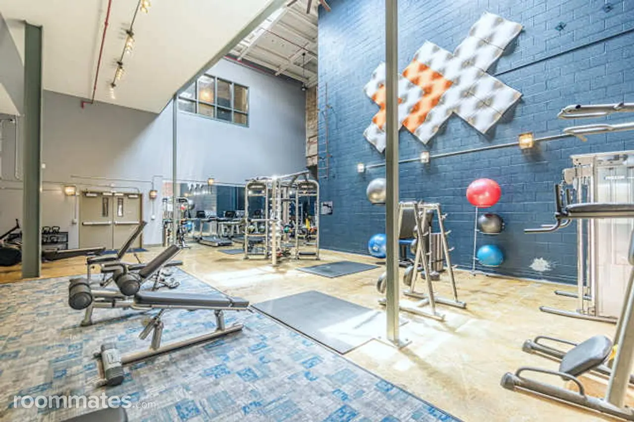 Profile photo 4 of 8