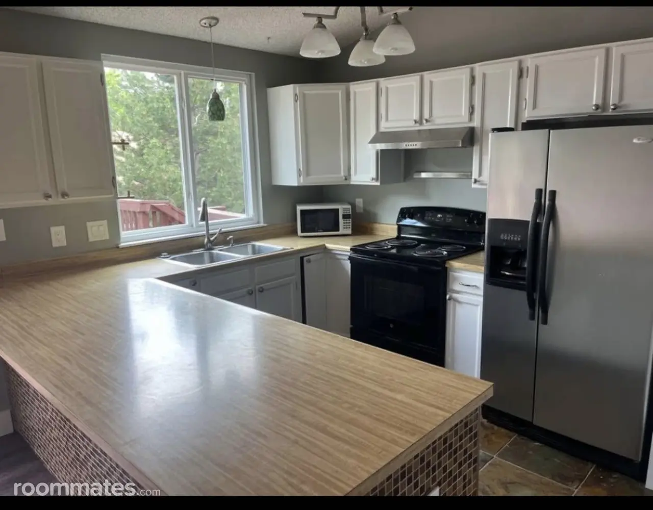 Profile photo 4 of 11