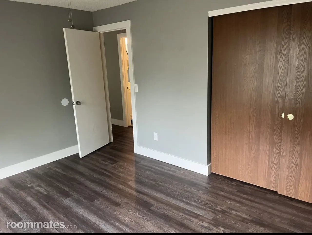 Profile photo 1 of 11