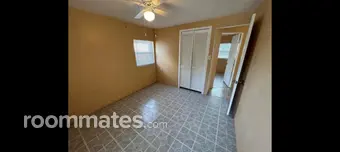 Room for rent in St. Petersburg, FL $2222, house