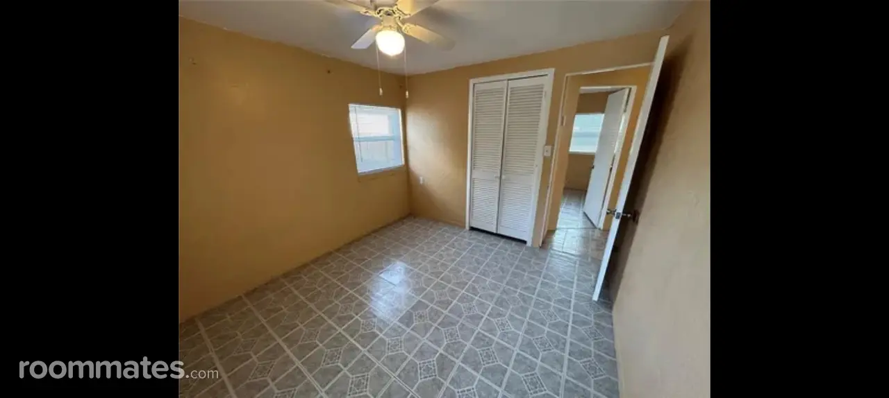 Profile photo 5 of 12