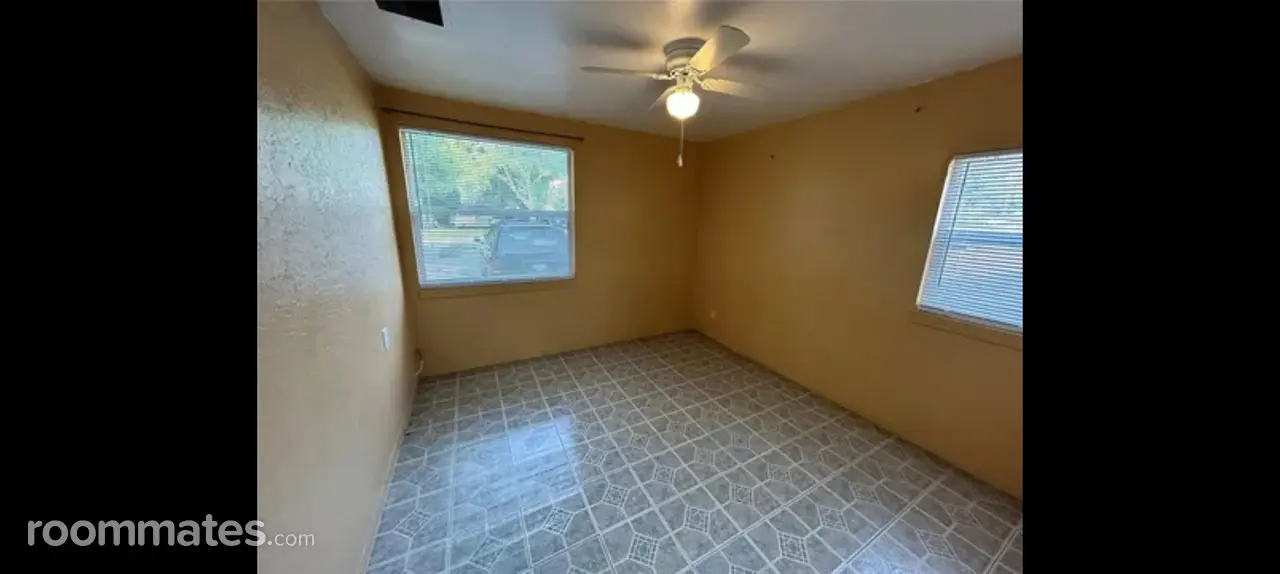 Profile photo 6 of 12