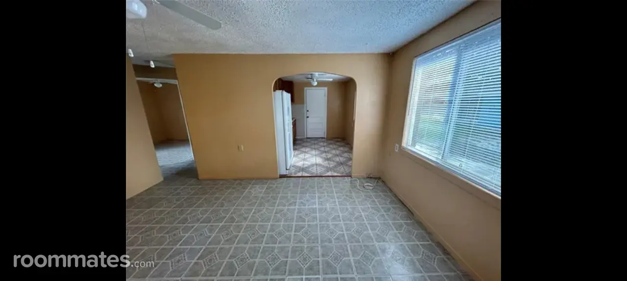 Profile photo 2 of 12