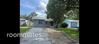 Room for rent in St. Petersburg, FL $1111, house