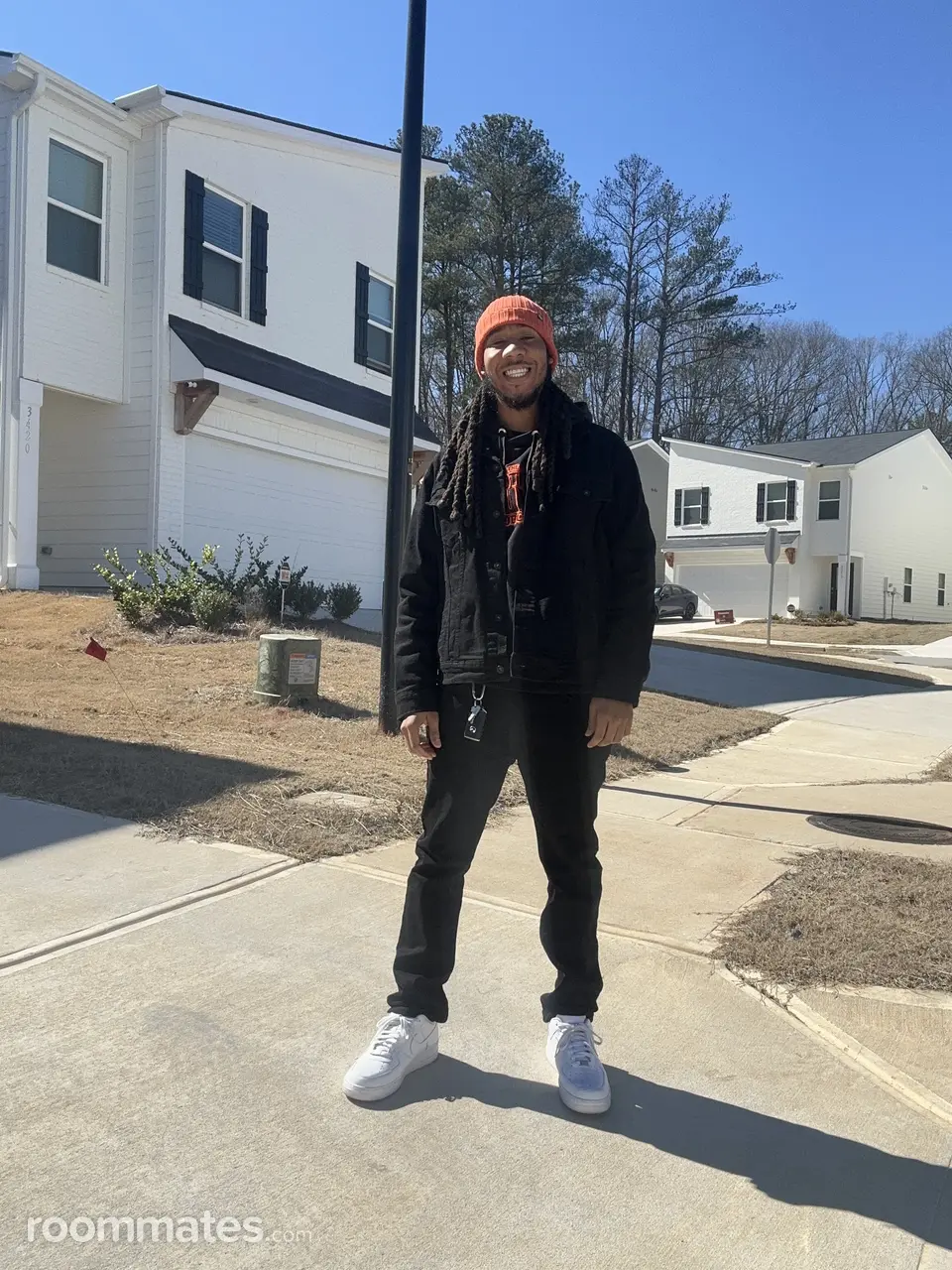 Profile photo 4 of 4