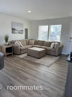 Room for rent in Greensboro, MD $850, house