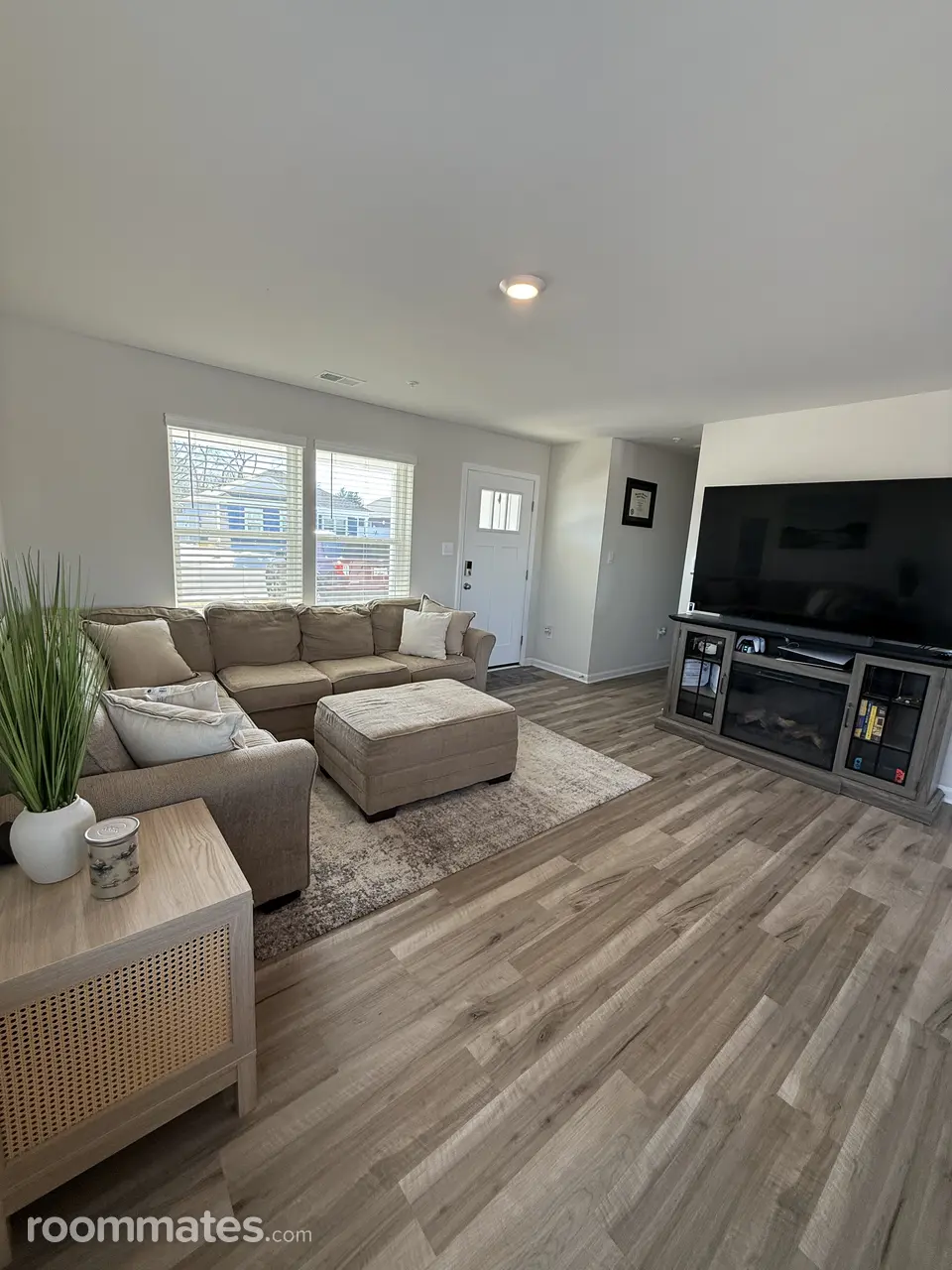 Profile photo 3 of 11