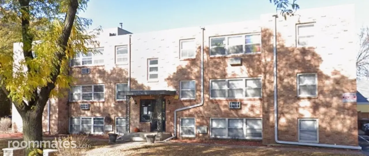 Profile photo 1 of 2