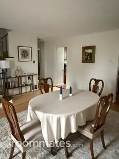 Room for rent in Joliet, IL $800, house